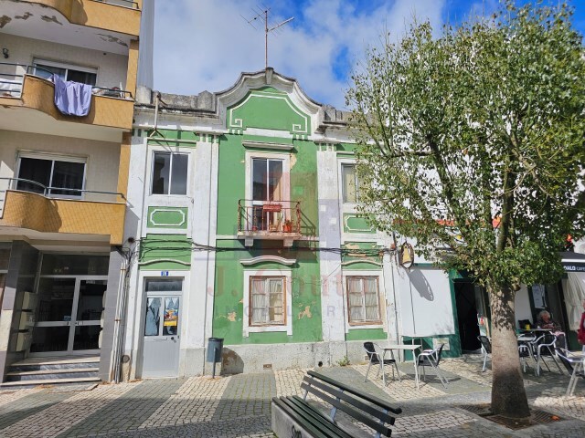 Pr�dio - Santo Onofre, Caldas da Rainha, Leiria - Imagem grande