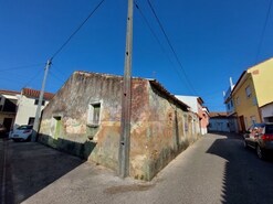 Armazm T0 - A dos Francos, Caldas da Rainha, Leiria