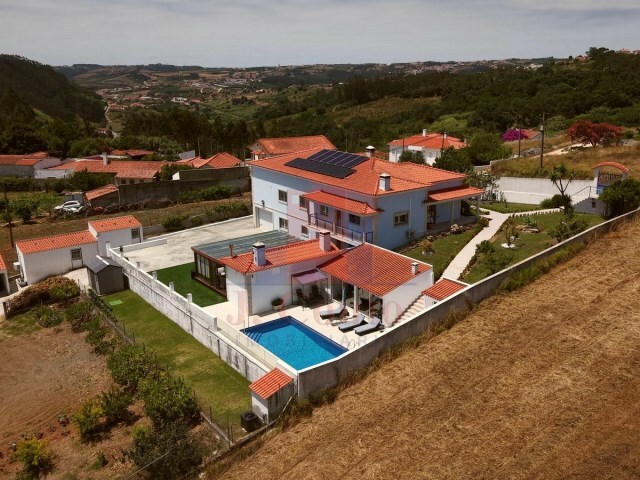 Moradia T5 - Vimeiro, Alcoba�a, Leiria - Imagem grande