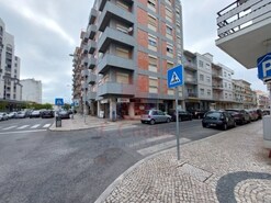 Comrcio - Nossa Senhora do Ppulo, Caldas da Rainha, Leiria