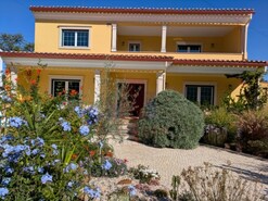 Moradia T4 - Alcoba�a, Alcoba�a, Leiria