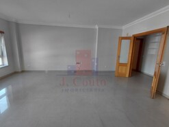 Apartamento T3 - Santo Onofre, Caldas da Rainha, Leiria