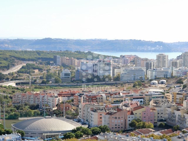 Escritrio - Carnaxide e Queijas, Oeiras, Lisboa - Imagem grande