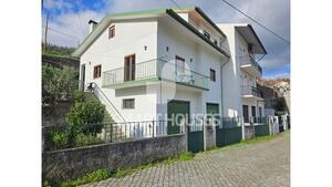 Moradia T3 - Av�, Oliveira do Hospital, Coimbra