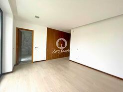 Moradia T4 - Abade de Neiva, Barcelos, Braga - Miniatura: 12/31