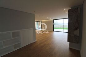 Moradia T3 - Abade de Neiva, Barcelos, Braga - Miniatura: 8/26