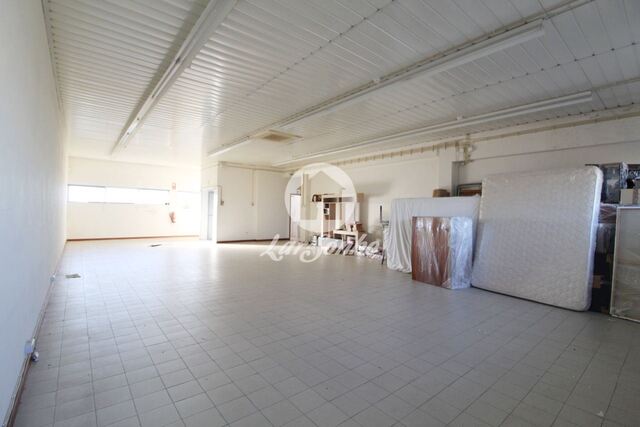 Armaz�m - Carvalhal, Barcelos, Braga - Imagem grande