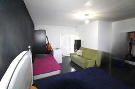 Moradia T3 - Tamel (Santa Leoc�dia), Barcelos, Braga - Miniatura: 15/23