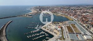 Moradia T3 - Agu�adoura, P�voa de Varzim, Porto - Miniatura: 22/29