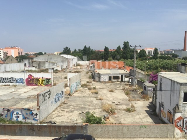 Terreno Urbano - Afonsoeiro, Montijo, Setbal - Imagem grande