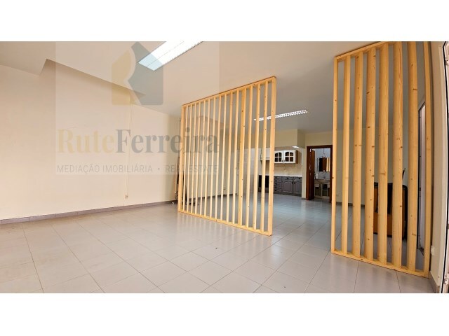 Garagem - Santa Maria, Torres Vedras, Lisboa - Imagem grande