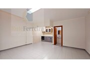 Garagem - Santa Maria, Torres Vedras, Lisboa - Miniatura: 7/9