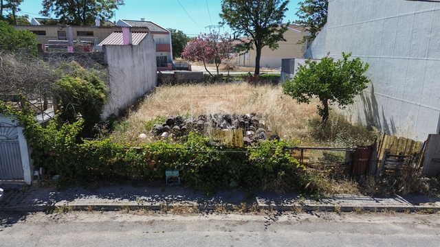 Terreno Urbano - Santo Ant�nio da Charneca, Barreiro, Set�bal - Imagem grande