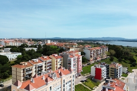 Loja - Alto do Seixalinho, Barreiro, Set�bal - Miniatura: 5/10