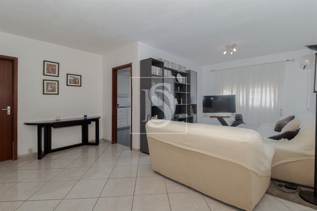 Apartamento T3 - Santo Ant�nio da Charneca, Barreiro, Set�bal - Imagem grande