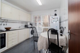 Apartamento T3 - Santo Ant�nio da Charneca, Barreiro, Set�bal - Miniatura: 4/15