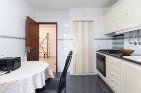 Apartamento T3 - Santo Ant�nio da Charneca, Barreiro, Set�bal - Miniatura: 5/15