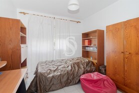 Apartamento T3 - Santo Ant�nio da Charneca, Barreiro, Set�bal - Miniatura: 11/15