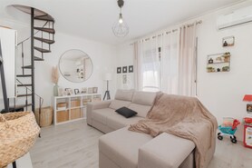 Apartamento T2 - Baixa da Banheira, Moita, Set�bal