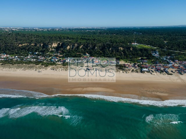 Moradia T4 - Charneca da Caparica, Almada, Setúbal - Imagem grande