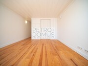 Apartamento T1 - S�o Vicente, Lisboa, Lisboa - Miniatura: 3/9