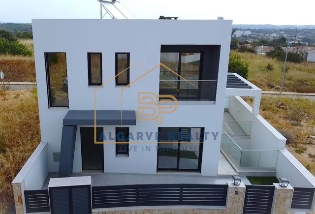 Moradia T4 - N�o Definido, N�o Definido, N�o Definido - Imagem grande