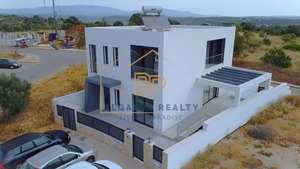 Moradia T4 - N�o Definido, N�o Definido, N�o Definido - Miniatura: 3/49