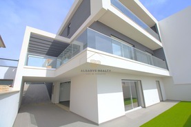 Moradia T3 - N�o Definido, N�o Definido, N�o Definido - Miniatura: 3/37