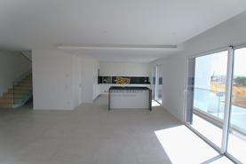 Moradia T3 - N�o Definido, N�o Definido, N�o Definido - Miniatura: 8/37