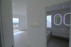 Moradia T3 - N�o Definido, N�o Definido, N�o Definido - Miniatura: 27/37