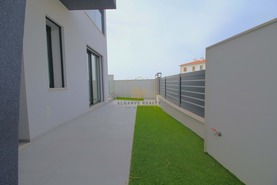 Moradia T4 - Mexilhoeira Grande, Portim�o, Faro (Algarve) - Miniatura: 32/49