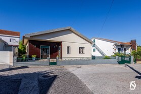 Moradia T3 - Rio Maior, Rio Maior, Santar�m - Miniatura: 1/31