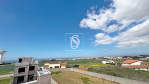 Moradia T4 - Atouguia da Baleia, Peniche, Leiria - Miniatura: 10/10