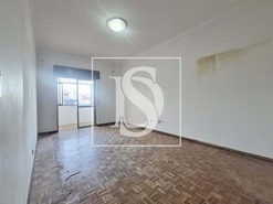 Apartamento T3 - Amora, Seixal, Set�bal - Miniatura: 3/13