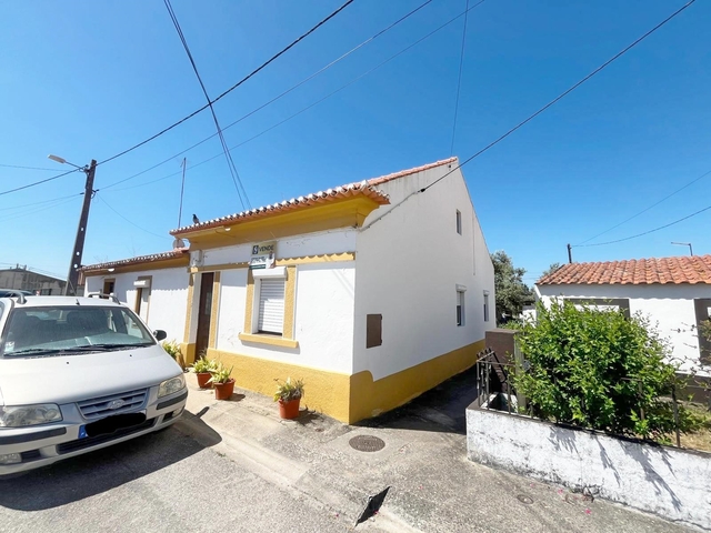 Moradia T2 - Rio de Moinhos, Abrantes, Santar�m - Imagem grande