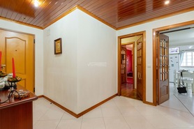 Apartamento T2 - Rio de Mouro, Sintra, Lisboa - Miniatura: 2/18