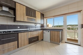 Apartamento T3 - Loul�, Loul�, Faro (Algarve) - Miniatura: 1/40