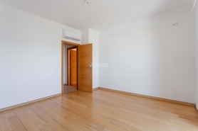 Apartamento T3 - Loul�, Loul�, Faro (Algarve) - Miniatura: 33/40