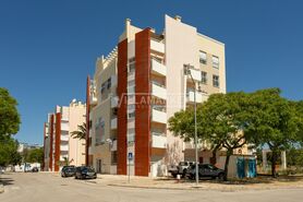 Apartamento T3 - Loul�, Loul�, Faro (Algarve)