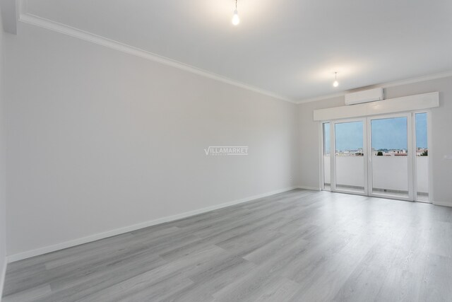 Apartamento T2 - Quarteira, Loul�, Faro (Algarve) - Imagem grande