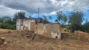 Ruina T0 - Quelfes, Olho, Faro (Algarve) - Miniatura: 17/26
