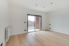 Moradia T5 - N�o Definido, N�o Definido, N�o Definido - Miniatura: 24/33