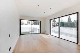 Moradia T5 - N�o Definido, N�o Definido, N�o Definido - Miniatura: 26/33