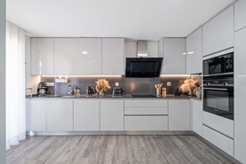 Apartamento T4 - Serra de Carnaxide, Amadora, Lisboa - Miniatura: 7/39