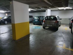 Garagem - Santa Maria Maior, Funchal, Ilha da Madeira