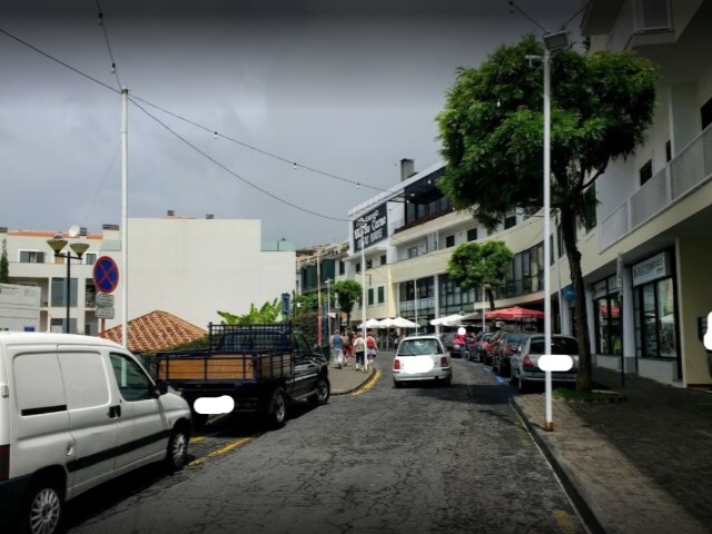 Loja - Cmara de Lobos, Cmara de Lobos, Ilha da Madeira - Imagem grande