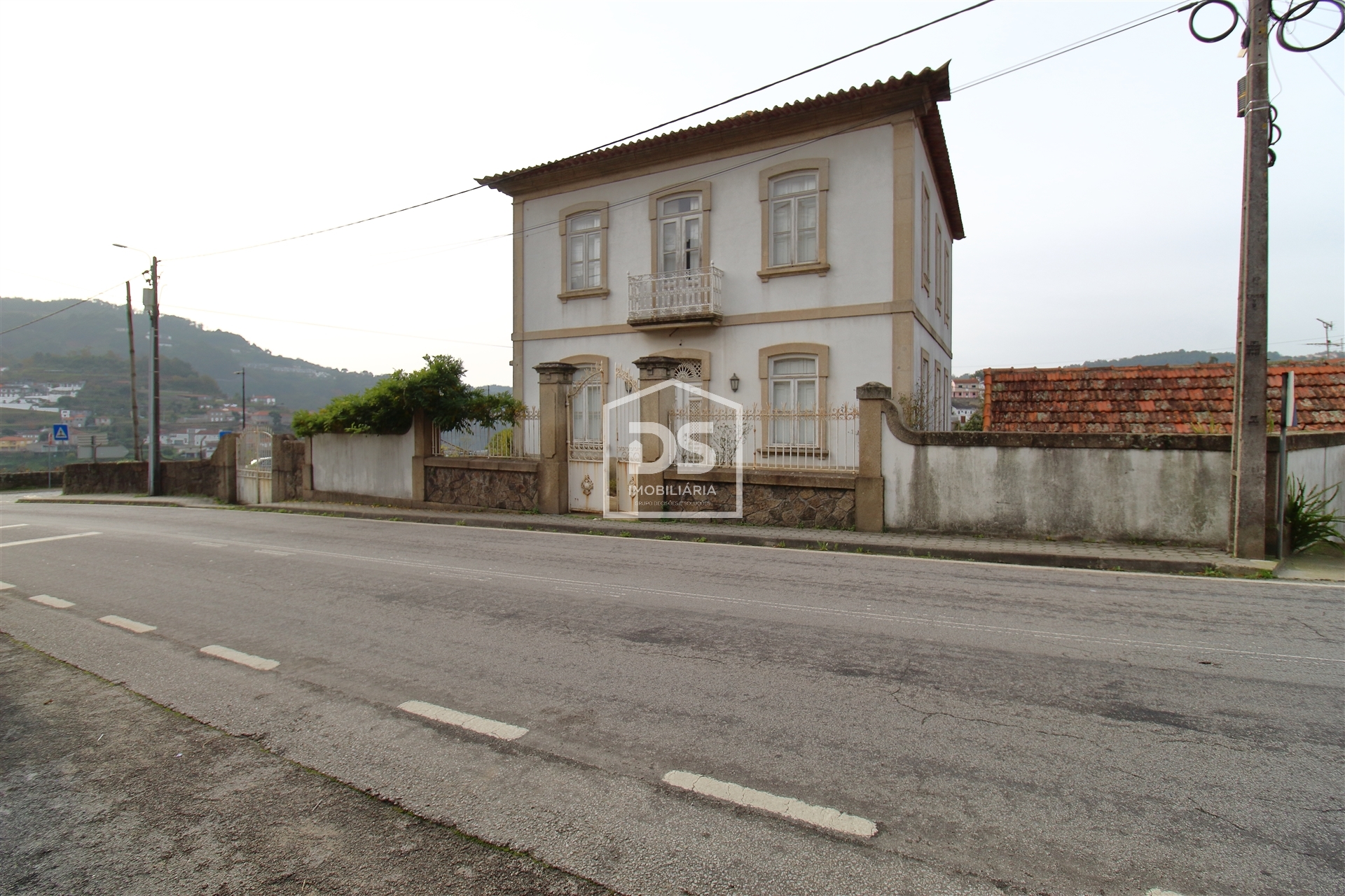 Moradia T3 - S�o Martinho de Sardoura, Castelo de Paiva, Aveiro