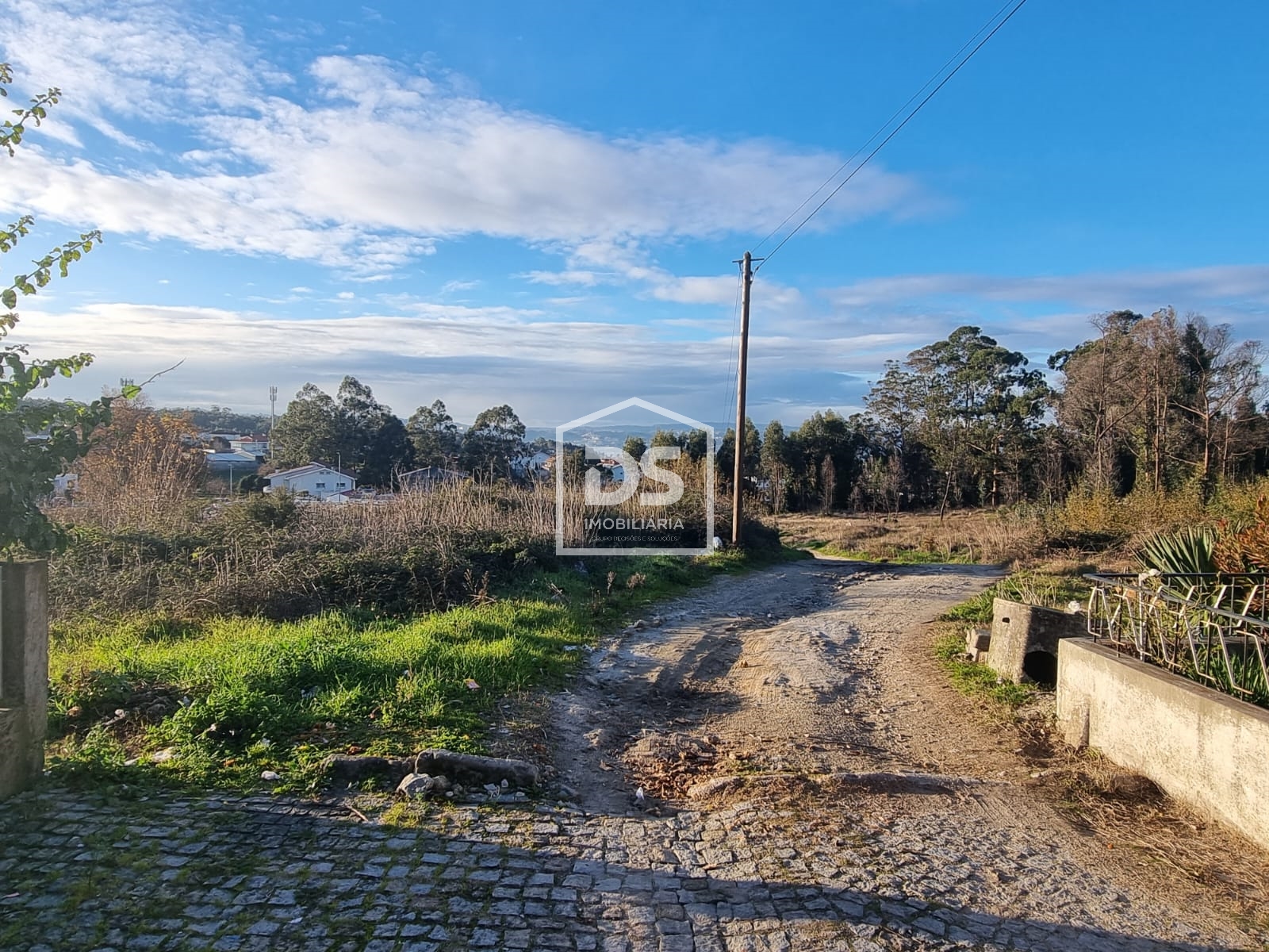 Moradia T3 - S�o Martinho de Sardoura, Castelo de Paiva, Aveiro - Miniatura: 8/24