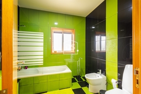 Moradia T3 - S�o Martinho de Sardoura, Castelo de Paiva, Aveiro - Miniatura: 15/24