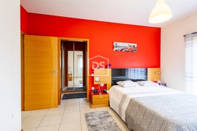 Moradia T3 - S�o Martinho de Sardoura, Castelo de Paiva, Aveiro - Miniatura: 19/24